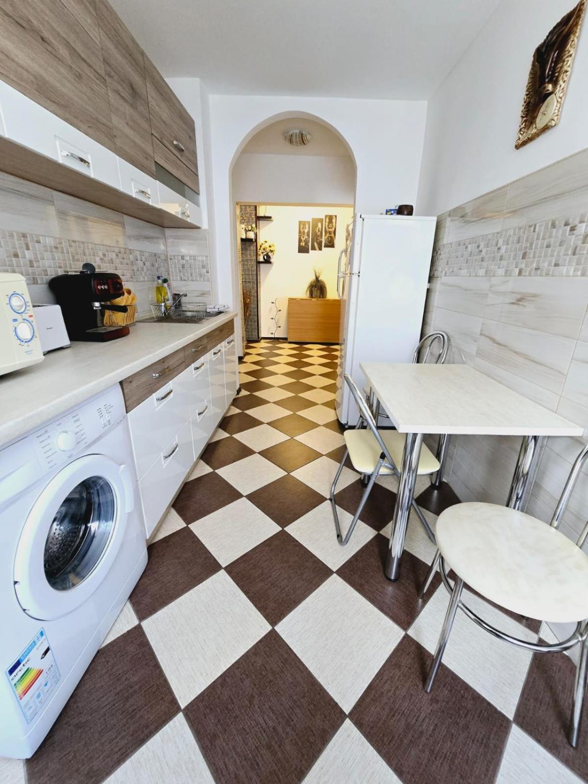 Apartament Sofy2 Байле Херкулане Екстериор снимка